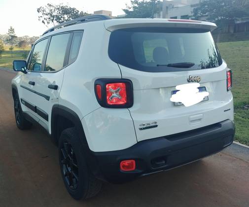 JEEP RENEGADE 2.0 16V TURBO DIESEL MOAB 4P 4X4 AUTOMÁTICO JEEP RENEGADE 2.0 16V TURBO DIESEL MOAB 4P 4X4 AUTOMÁTICO